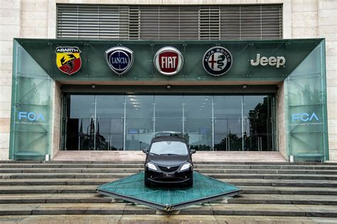 Fiat Chrysler Logo