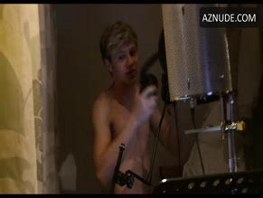 Niall Horan Nude Azmen