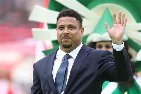 Why Did Brazil Legend Ronaldo Buy A Spanish Yo Yo Club Our La Liga