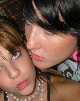 Friends Porn Pics PICTOA