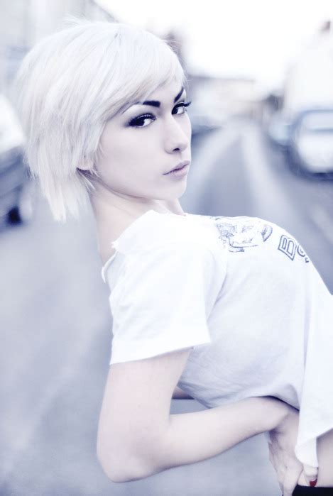 Attractive Babe And Beautiful Image 97518 On Favim