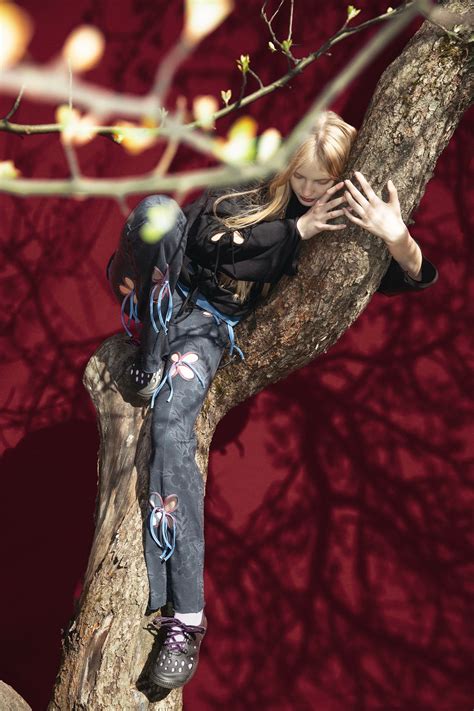 Атмосфера Ташкента и цветущие деревья — в новой капсульной коллекции J.Kim