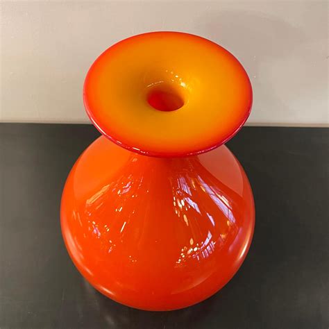 Mid Century Modern Art Glass Vase By Tom Connally Greenwich Flint Craft For Sale At 1stdibs