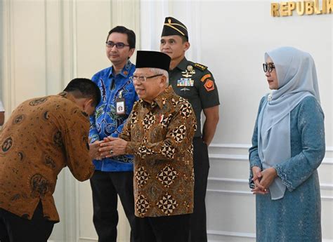 Wapres RI Gelar Halal Bihalal Dengan Keluarga Besar Setwapres Dan Awak