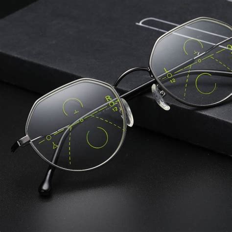 Бифокальные, мультифокальные очки плюсы и минусы их использования