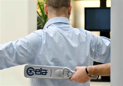 hand held metal detectors usage tips  practices