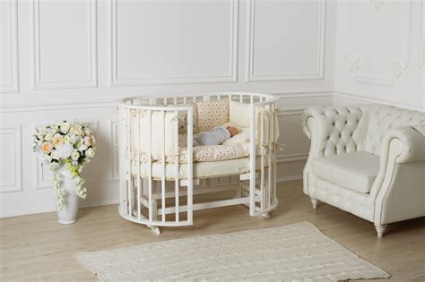 Круглая кроватка-трансформер Incanto