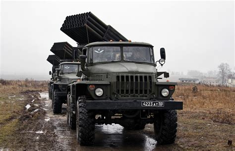 Окупанти стягнули "Гради" до лінії розмежування, - українська сторона ...