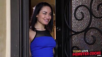 aturdidora Gabriella pidiendo una polla dura y consiguiéndola XVIDEOS