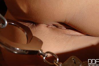 Sexy Erotic Babe Aletta Ocean Spreading Her Legs Photos