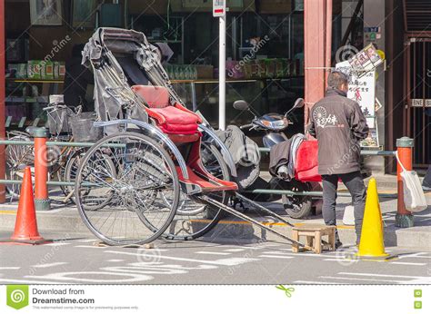 Tokyo, Japan - February 7, 2014: Rickshaw at Sensoji Asakusa.he Rickshaws are a Popular Way To ...