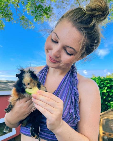 Sammi Hanratty 2022