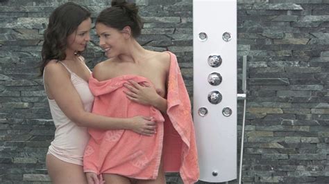 Delicieux Leslescesfleurs In Color Cunnilingus Porn XHamster