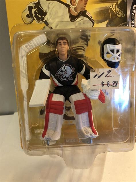 Dominik Hasek Buffalo Sabres 1998 Starting Line Up By Kenner Brand New