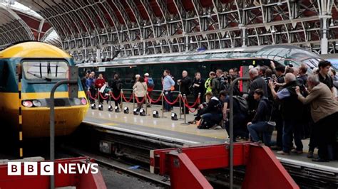 Intercity 125 Hundreds Bid Farewell To High Speed Train Bbc News