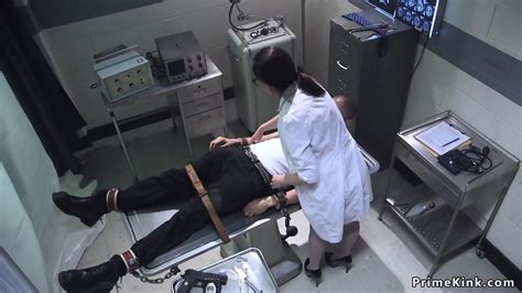 Unstable Cop Anal Fucks Tied Up Doctor