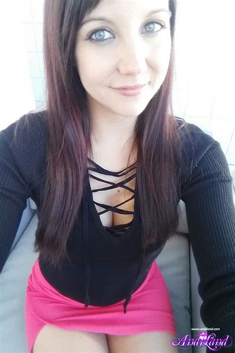 Slim Teen Andi Land Takes Candid Nude And Clothed Selfies While At Home CoedCherry