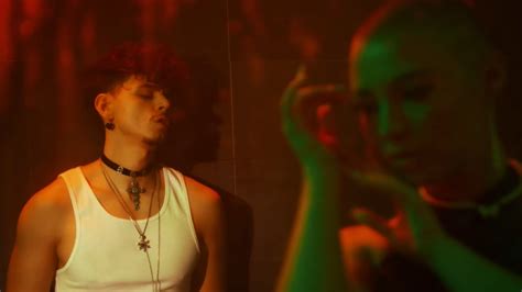 Videoclip Emilian Sex