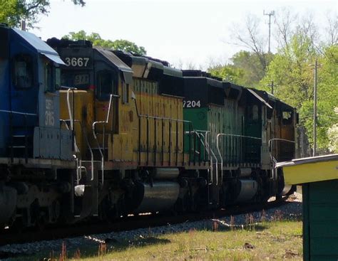 Up Gm Emd Sd And Hlcx Ex Bnsf Bn Gm Emd Sd Idle On A