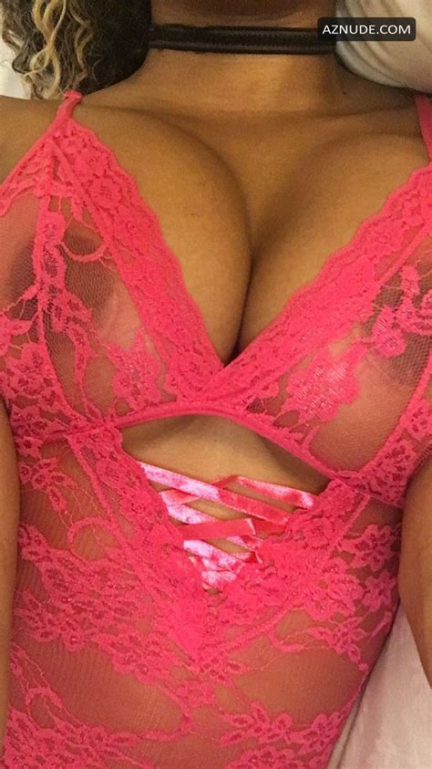 JoJo Offerman Sexy And Nude Selfies AZNude