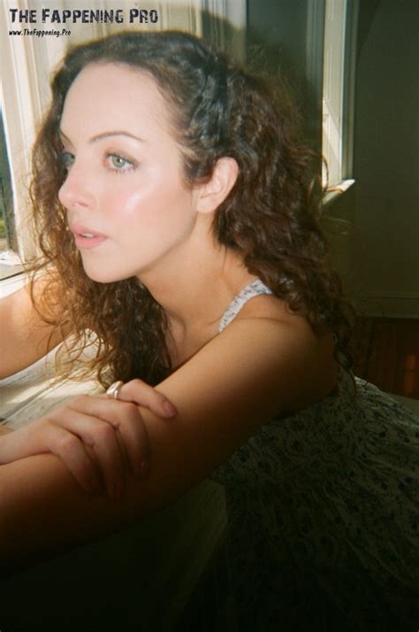Elizabeth Gillies Sexy Big Tits Photos The Fappening
