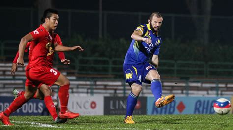 fahrudin mustafic inspires tampines  ceres  singapore cup semis espn