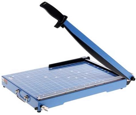 KW-trio 3925 Çelik Bıçaklı A4 Kollu Giyotin (15 Yaprak Kapasiteli)