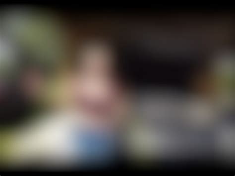 Roadside Latina Wife Has Sex With Her Mechanic Outside Vidéos Porno