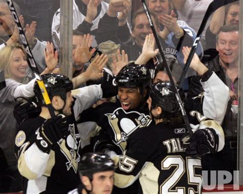 Photo: Pittsburgh Penguins vs New York Islanders - PIT2008032707 - UPI.com