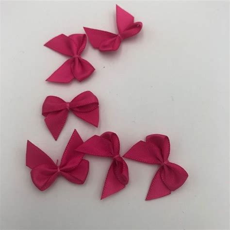 Noeud Satin Fushia Idonim Lingerie