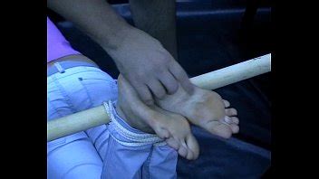 Chica Cosquillas En Los Pies XVIDEOS