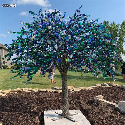 Outdoor Metal Tree Sculpture: Adding Beauty to Your Garden