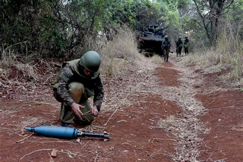 2 B Fv Batalhão Mauá Realiza Estágio de Explosivos e Desminagem