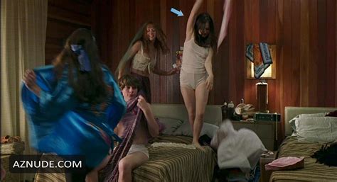 ALMOST FAMOUS NUDE SCENES AZNude
