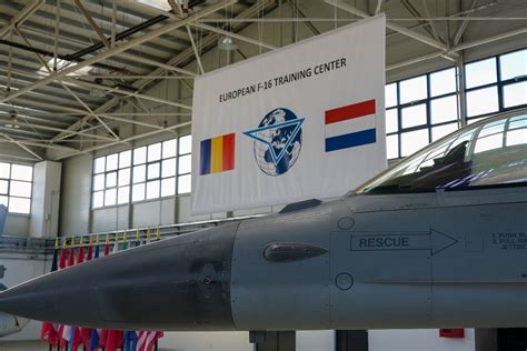 Відкриття навчального центру F-16 в Румунії – міністерка оборони ...