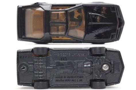 KNIGHT RIDER K I T T のレビューインテリアにも注目したい劇中車 DTX38 Hot Wheels 情報まとめ ホットウィール にわかマニア