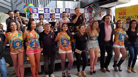 Banda Do Vai Quem Quer Lan A Camisa Tema Anos De Folia