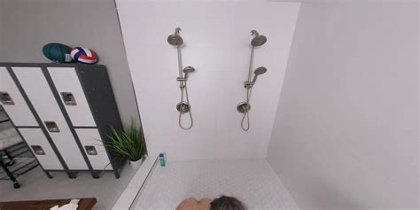 Maintenance Worker Stumbles Upon Big Booty Babe Bobbie Lavender Taking A Shower