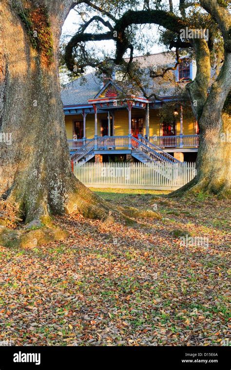 Historic Plantation Slave Quarters Stock Photo Alamy