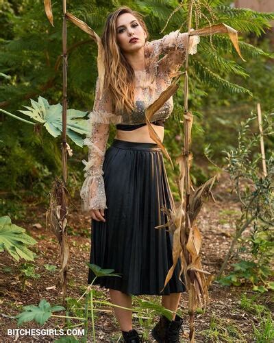 Thechristycarlsonromano Nude Celebrities Officialchristycromano Celebrities Leaked Naked