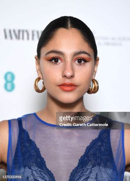 Hot Sexy Rhianne Barreto Bikini Pics