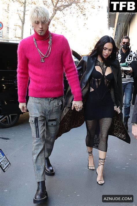 Megan Fox Sexy Seen Flaunting Her Hot Cleavage In Milan AZNude