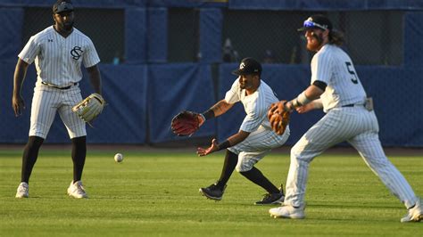 South Carolina baseball score updates vs Kentucky in SEC Tournament