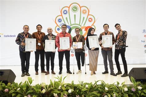 ccep indonesias national contact center team wins  awards