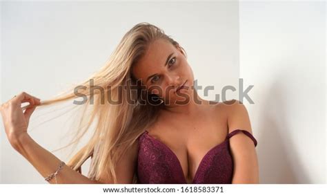 Close Portrait Nude Model Stock Photo Shutterstock
