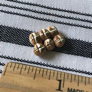 Dollhouse Miniature Hot Cross Buns Scale Doll Accessory Dollhouse Mini Miniature Food