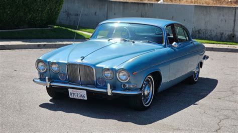 1967 Jaguar 420g Vintage Car Collector
