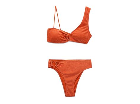 Bikini I Costumi Due Pezzi Da Mettere In Valigia Per L Estate