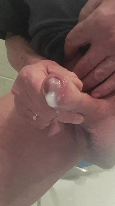 Geil Im Bad Abgespritzt Gay Man Porn XHamster
