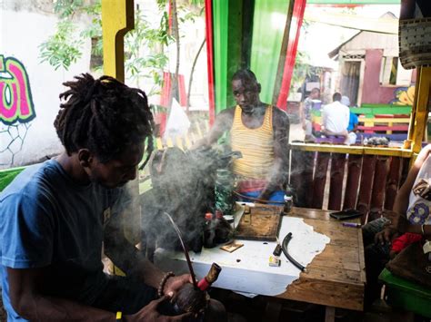 weed legal  jamaica heres      exploring
